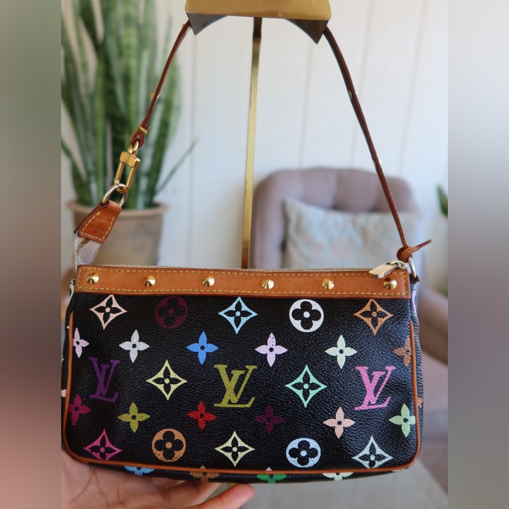 SOLD!!!Louis Vuitton Murakami Black Pochette - Picture 7 of 14